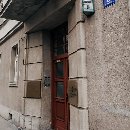 Daniel Apartament *